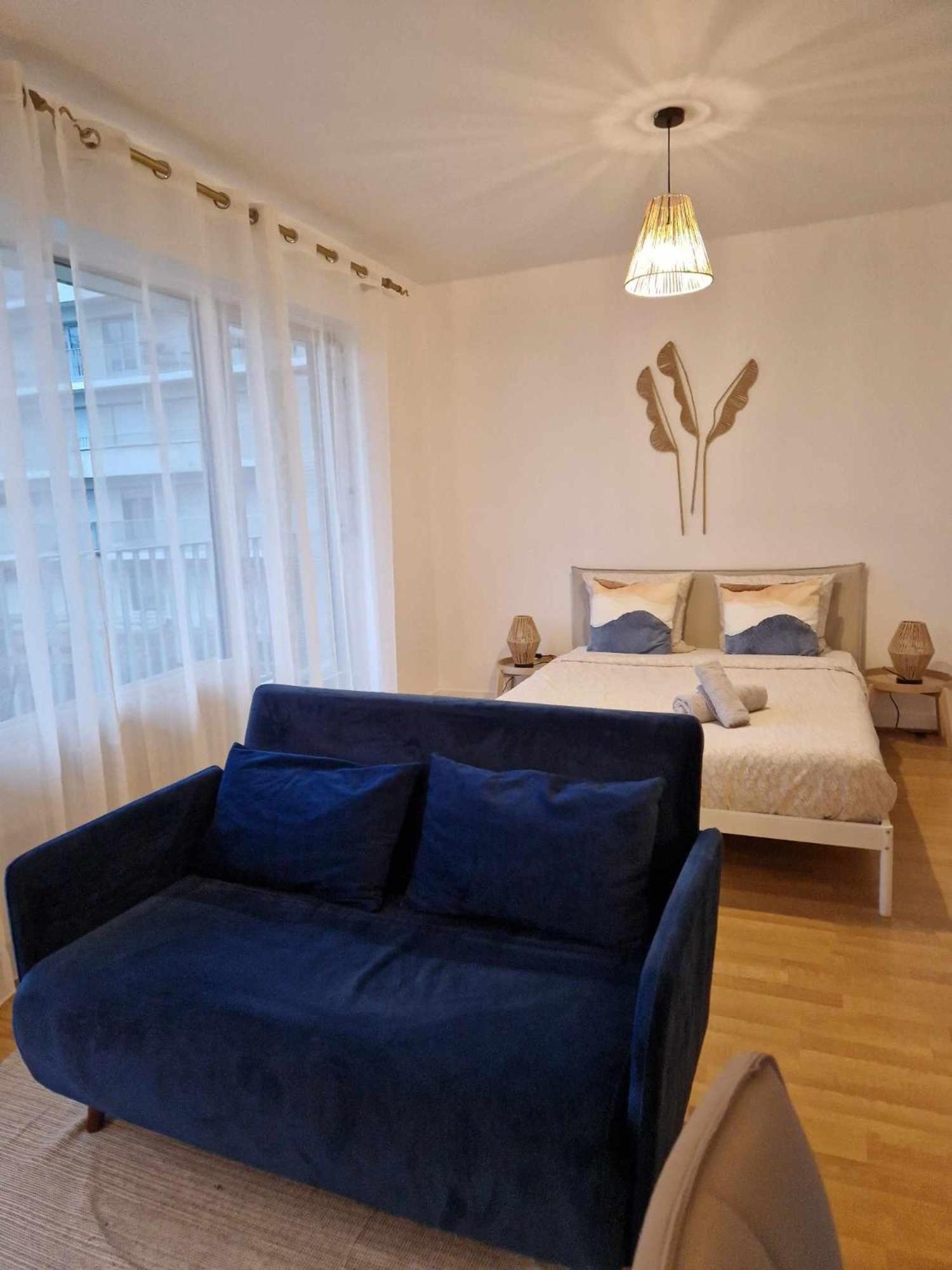 Ferienwohnung Au Havre Des Sacres - Balcon - Proximite Centre Reims Exterior foto