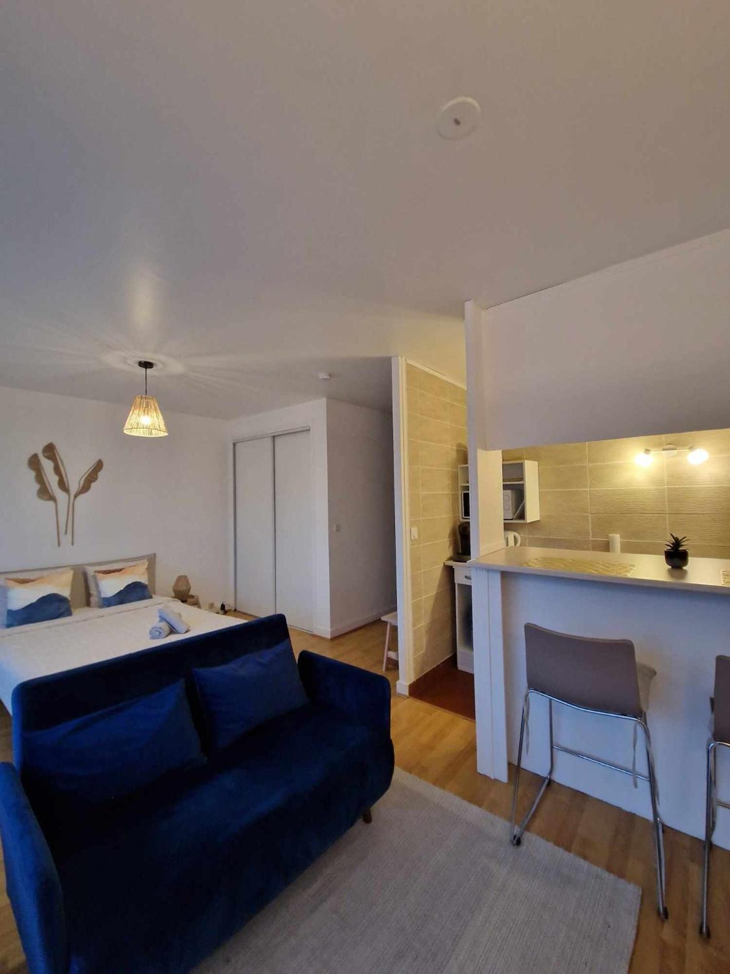 Ferienwohnung Au Havre Des Sacres - Balcon - Proximite Centre Reims Exterior foto